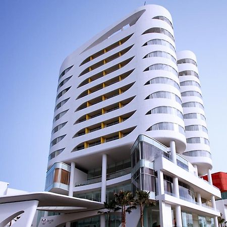 Sensa Hotel Bandung Buitenkant foto