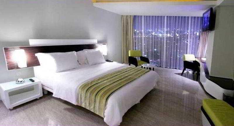 Sensa Hotel Bandung Buitenkant foto