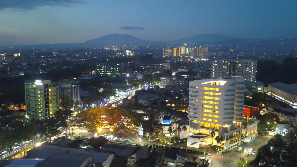 Sensa Hotel Bandung Buitenkant foto